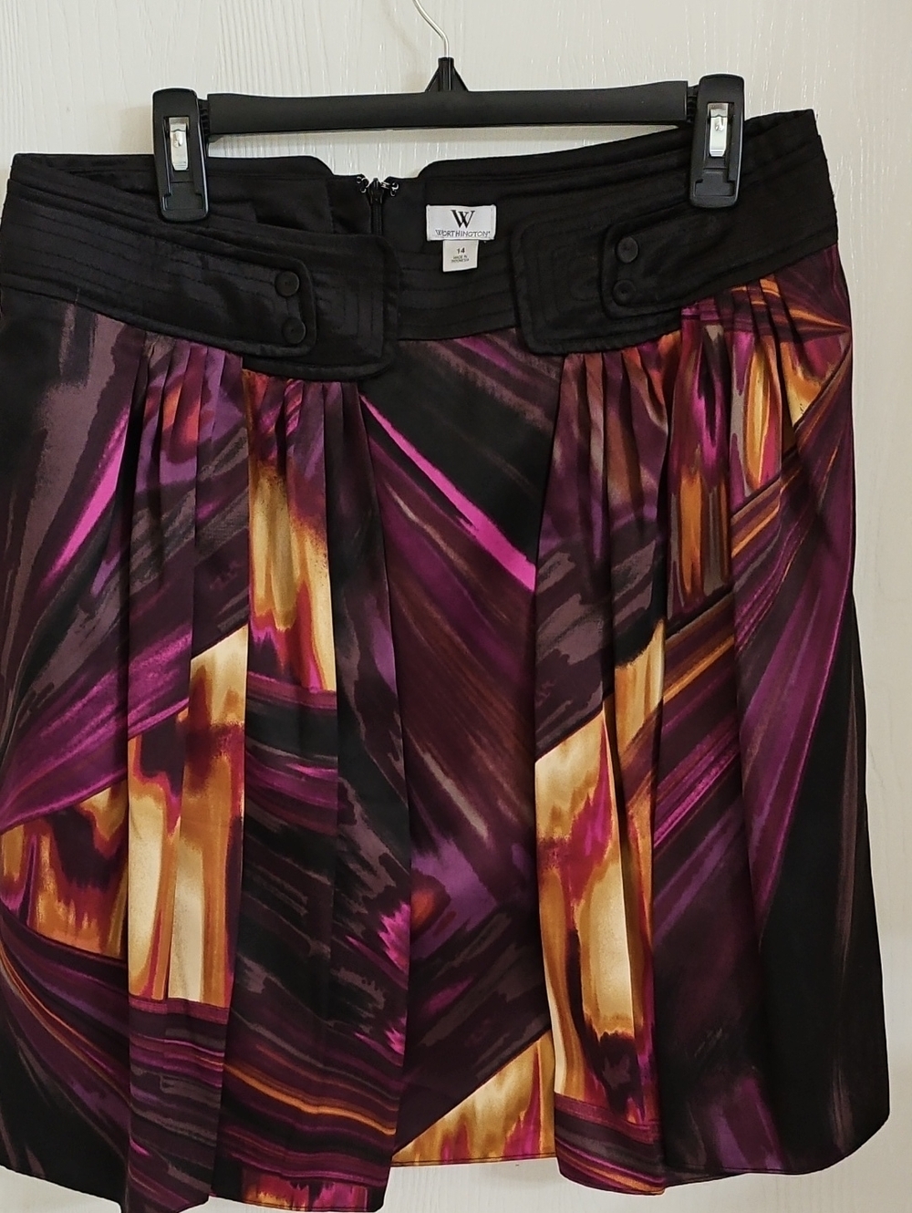 Worthington Black, Purple & Gold Pleated Mini Skirt